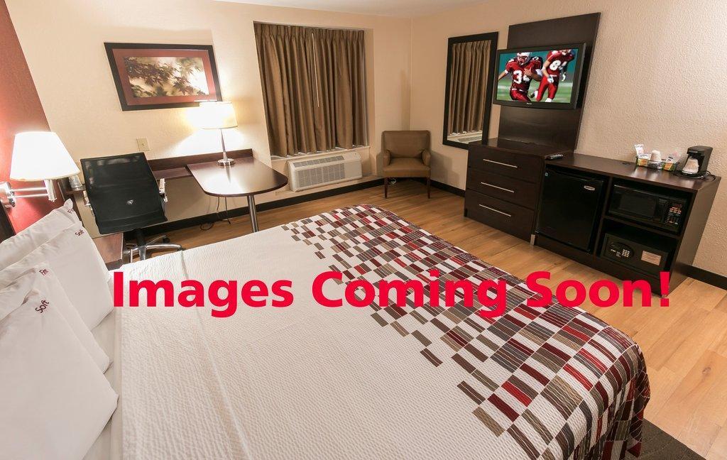 Hometowne Studios By Red Roof Newport News - Hampton West Экстерьер фото